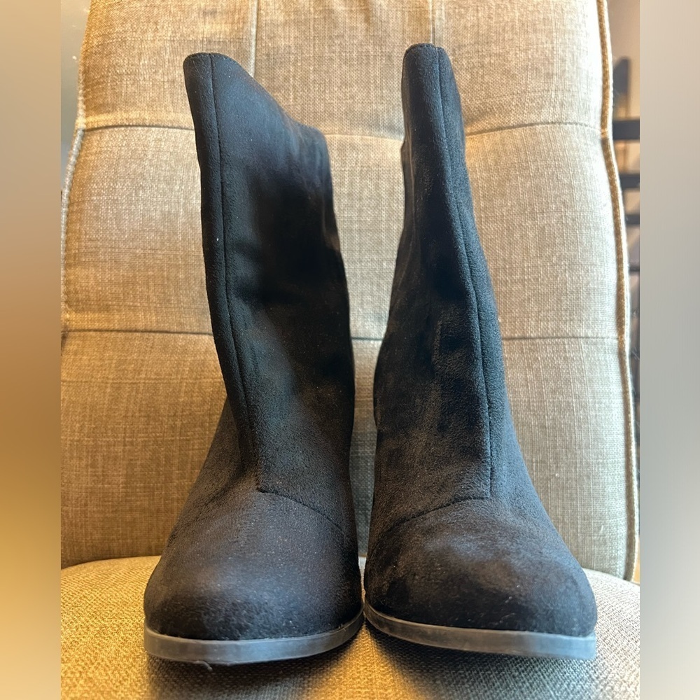 Black Faux Suede High Heel Ankle Boots - Womens 10 - Picture 4 of 5